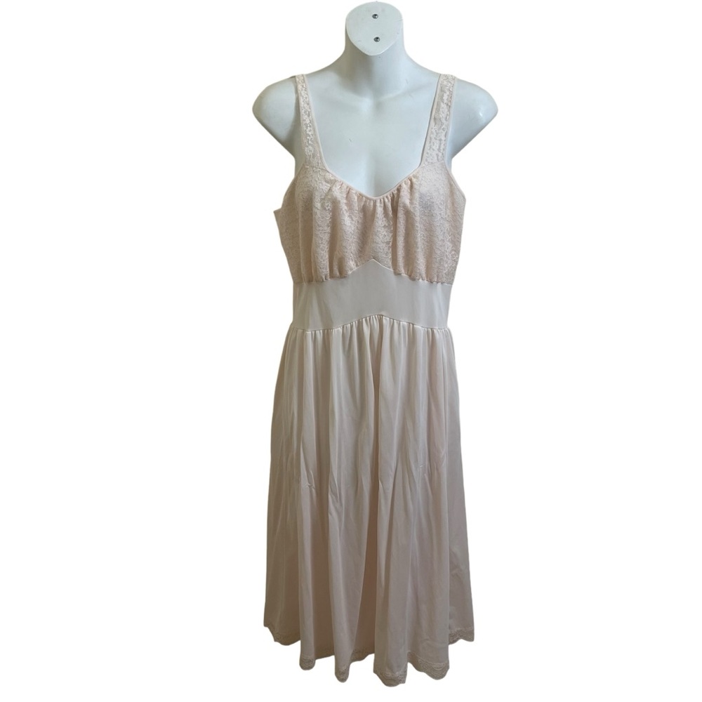 Vintage Soft Pink Lace Nightgown by Van Raalte  Elegant Retro Sleepwear Size 36